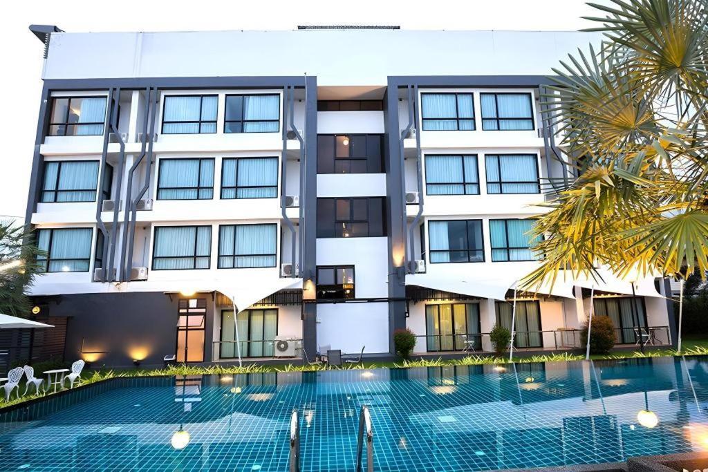 Udtel Boutique Hotel Udonthani Esterno foto